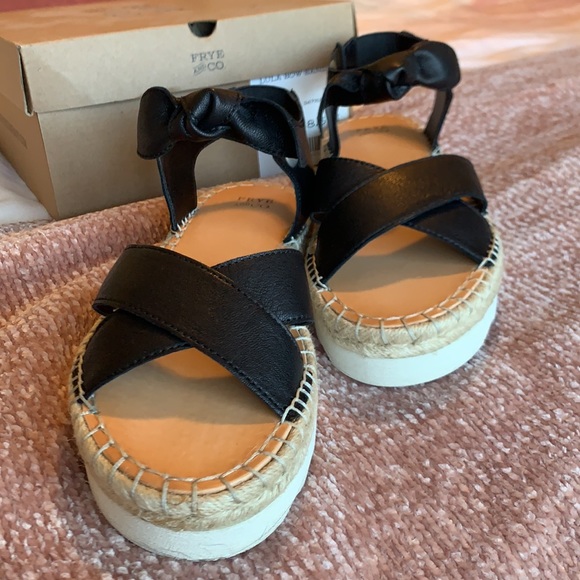 Frye Lula Bow Sandals - Picture 2 of 10